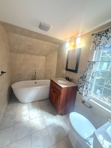 81 Walnut St, West Bridgewater, MA 02379