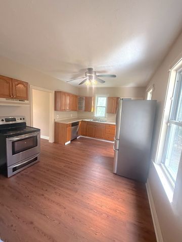 81 Walnut St, West Bridgewater, MA 02379