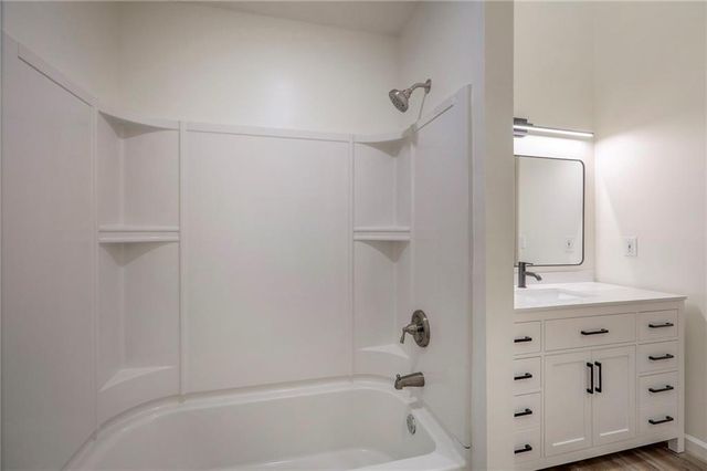 211 Gregg Street, Grain Valley, MO 64029