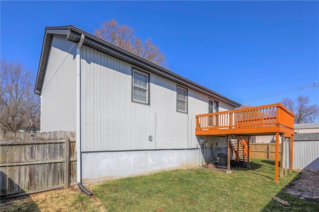 211 Gregg Street, Grain Valley, MO 64029