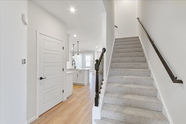 681 Maidengrass Way 64005, Bolingbrook, IL 60490