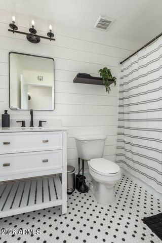 4511 N 31ST Place, Phoenix, AZ 85016