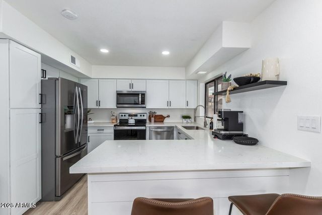 4511 N 31ST Place, Phoenix, AZ 85016