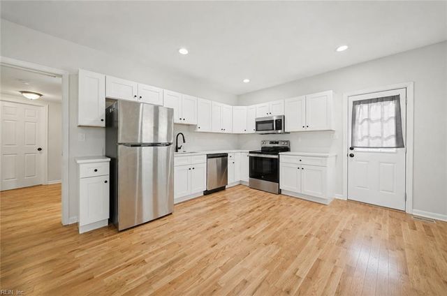 3804 Robin Hood RD, Norfolk, VA 23513