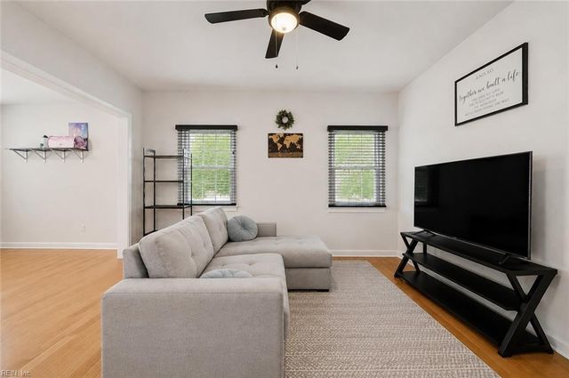 3804 Robin Hood RD, Norfolk, VA 23513