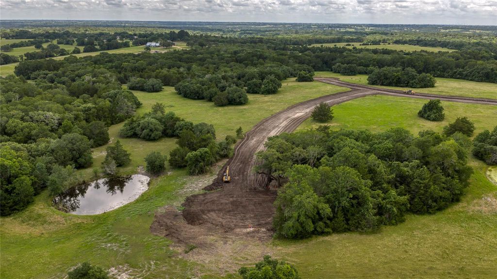 13 Majestic Oak View, Brenham, TX 77833