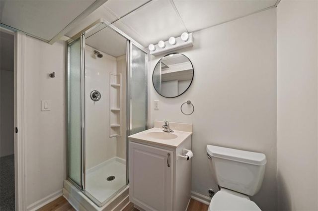 6805 N Wayne Avenue, Kansas City, MO 64118