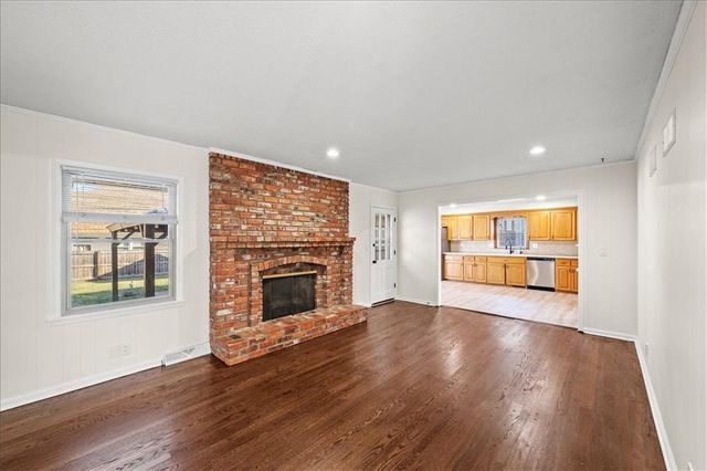 6805 N Wayne Avenue, Kansas City, MO 64118