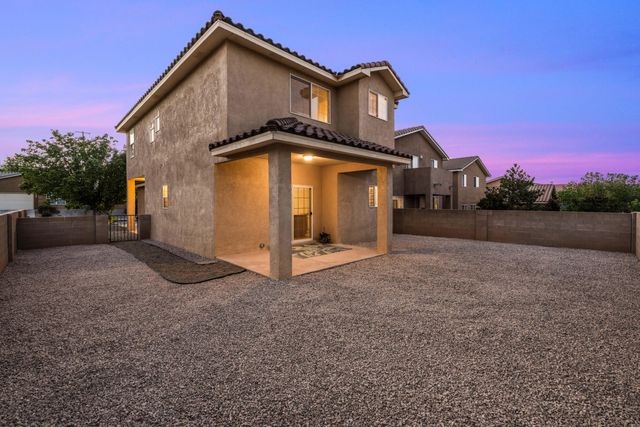4820 Hayden Place NW, Albuquerque, NM 87120
