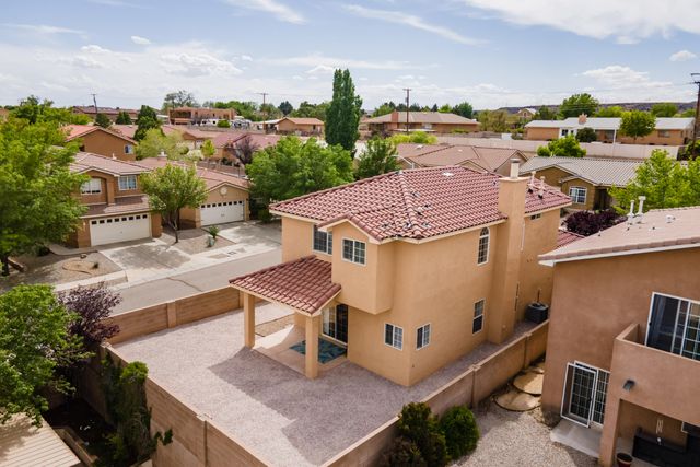 4820 Hayden Place NW, Albuquerque, NM 87120