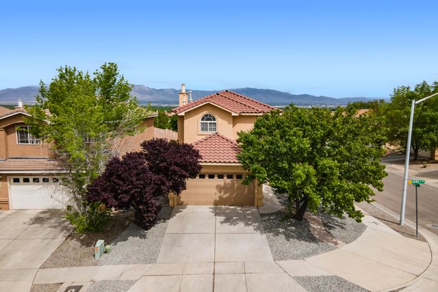 4820 Hayden Place NW, Albuquerque, NM 87120