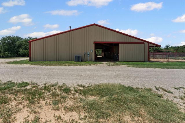 227 W Lipan Drive, Lipan, TX 76462