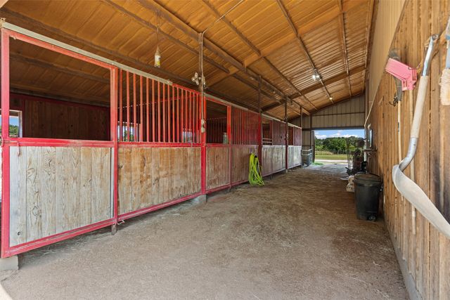 227 W Lipan Drive, Lipan, TX 76462