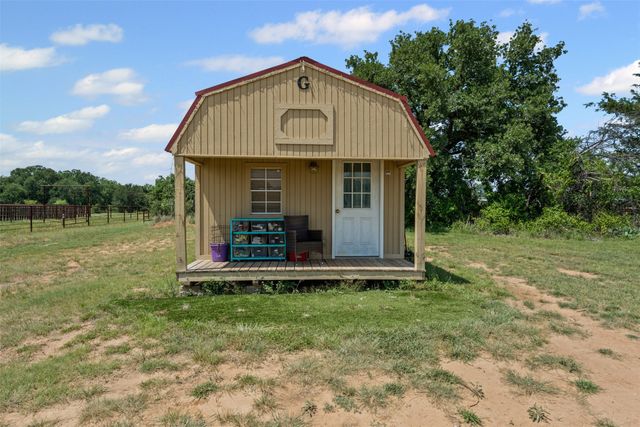 227 W Lipan Drive, Lipan, TX 76462