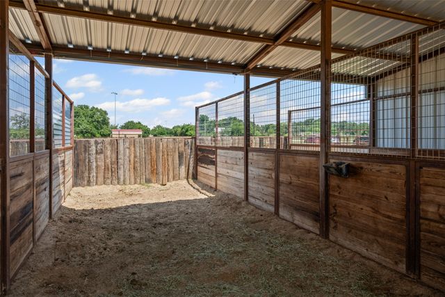 227 W Lipan Drive, Lipan, TX 76462