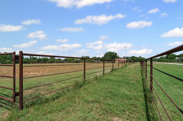 227 W Lipan Drive, Lipan, TX 76462