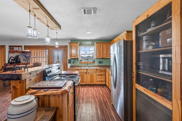 227 W Lipan Drive, Lipan, TX 76462
