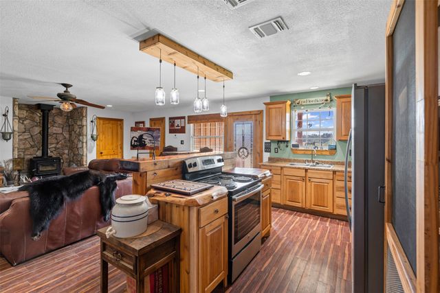 227 W Lipan Drive, Lipan, TX 76462