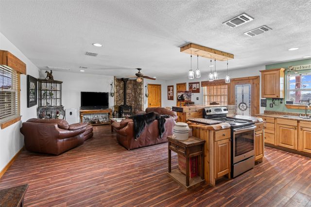 227 W Lipan Drive, Lipan, TX 76462