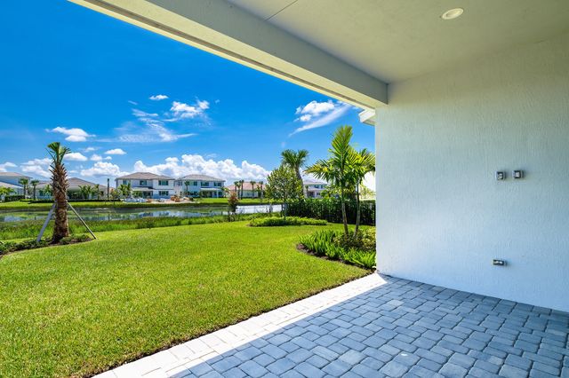 12504 Nautilus Circle, Palm Beach Gardens, FL 33412
