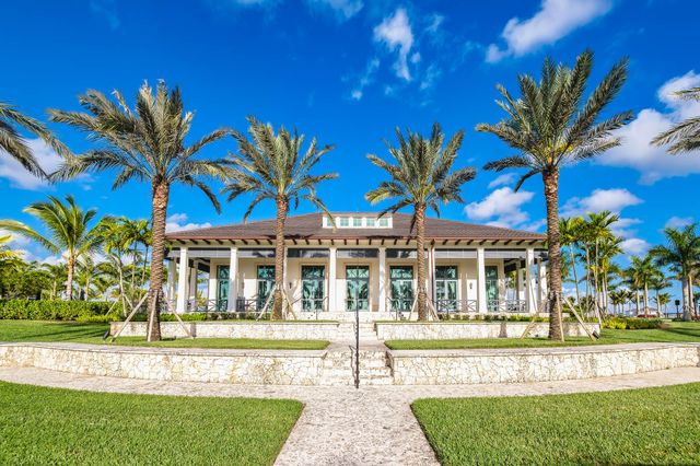 12504 Nautilus Circle, Palm Beach Gardens, FL 33412