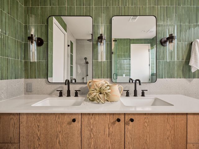 1404 Garden 2A, Austin, TX 78702
