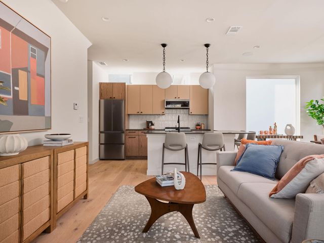 1404 Garden 2A, Austin, TX 78702