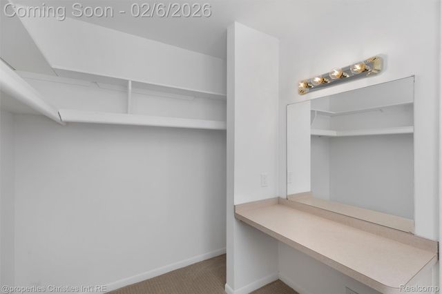 607 Fox Hills Drive N, Bloomfield Hills, MI 48304