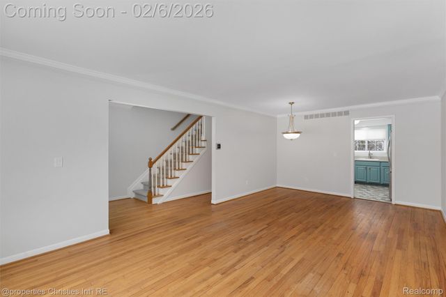 607 Fox Hills Drive N, Bloomfield Hills, MI 48304