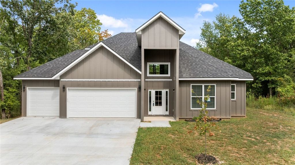 41 S Cheshnut Drive, Bella Vista, AR 72714