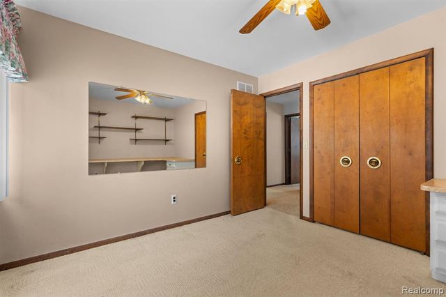 2247 Silver Maple Drive, Milford, MI 48380