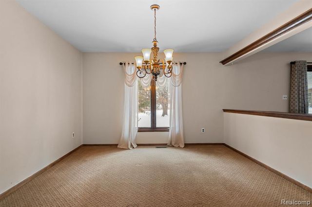 2247 Silver Maple Drive, Milford, MI 48380