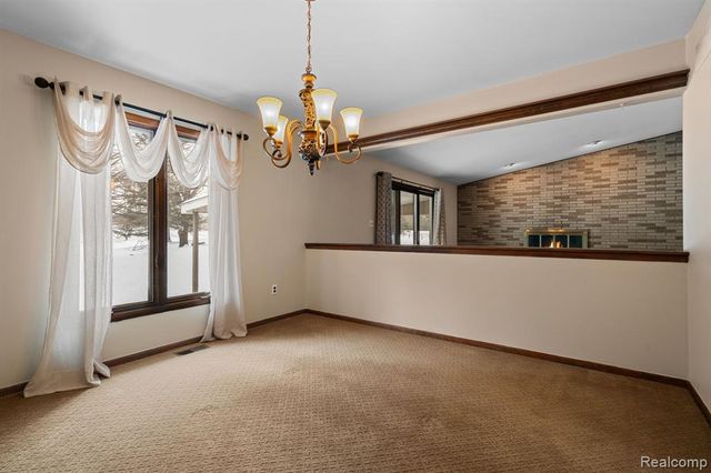 2247 Silver Maple Drive, Milford, MI 48380