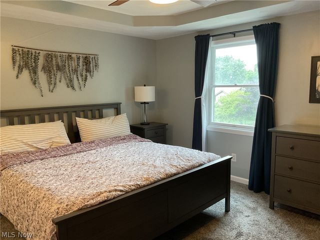 6578 S Timberidge Drive, Austintown, OH 44515