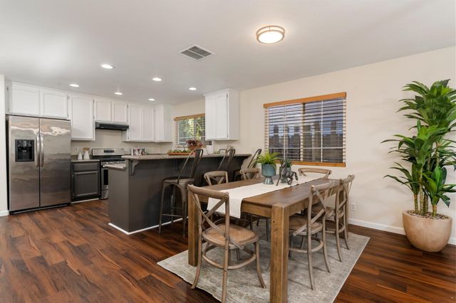 3315 20th Ave, Sacramento, CA 95820