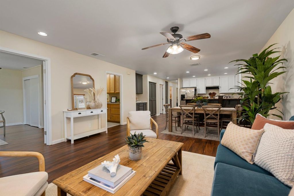 3315 20th Ave, Sacramento, CA 95820