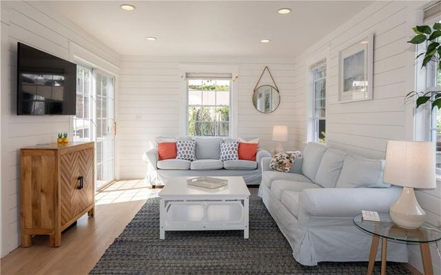 122 Ruggles Avenue, Newport, RI 02840