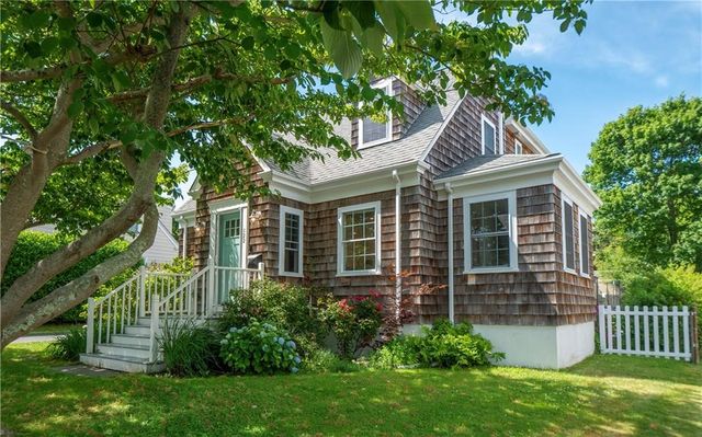 122 Ruggles Avenue, Newport, RI 02840