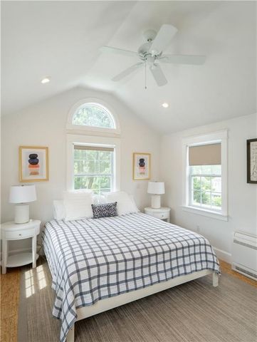 122 Ruggles Avenue, Newport, RI 02840
