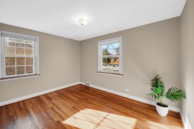 413 S Gilbert Avenue, La Grange, IL 60525