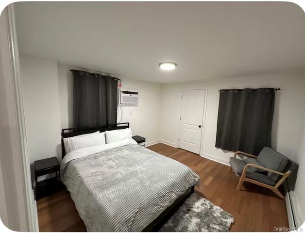 40-09 23rd Avenue, Astoria, NY 11105