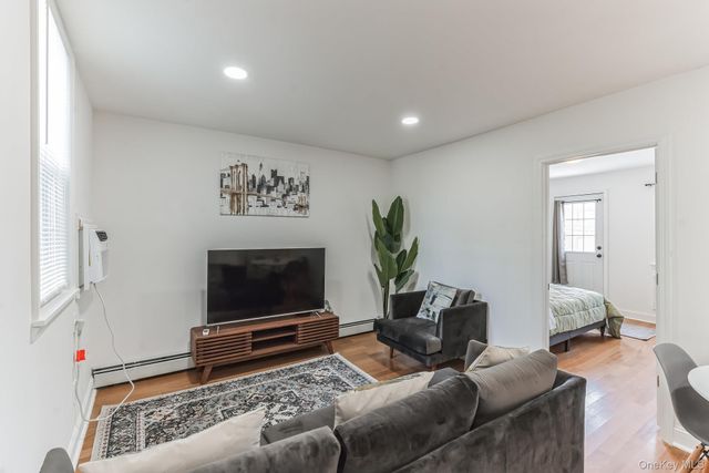 40-09 23rd Avenue, Astoria, NY 11105