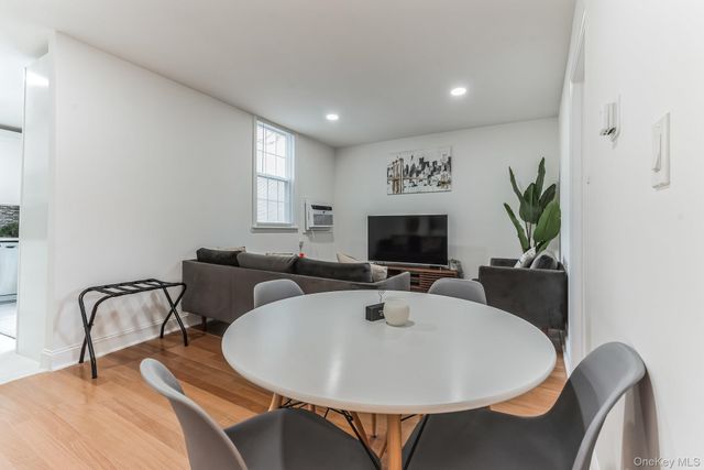 40-09 23rd Avenue, Astoria, NY 11105