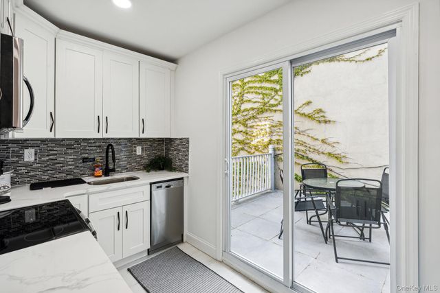 40-09 23rd Avenue, Astoria, NY 11105