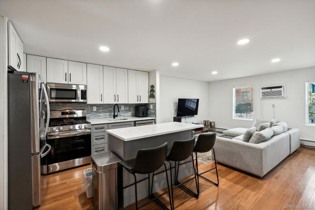 40-09 23rd Avenue, Astoria, NY 11105