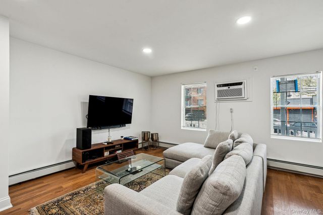 40-09 23rd Avenue, Astoria, NY 11105