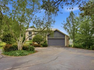 3926 Lakes Edge Drive, Commerce Twp, MI 48382