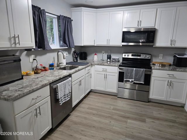 14 Cedar Drive, Lanoka Harbor, NJ 08734