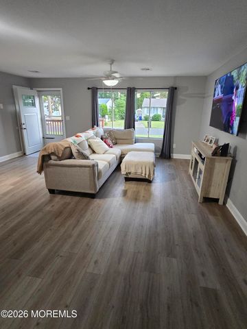 14 Cedar Drive, Lanoka Harbor, NJ 08734