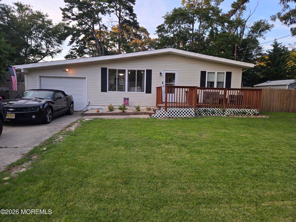 14 Cedar Drive, Lanoka Harbor, NJ 08734